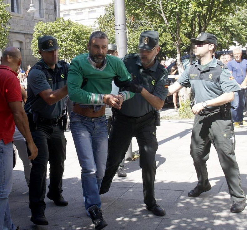 Amaia y Candela, de 4 y 9 años, fueron asesinadas por su padre el 31 de julio de 2015 en Moraña (Pontevedra). El empresario inmobiliario, David Oubel, se despidió de los 15 días de vacaciones que había tenido con sus hijas comprando una radial y segándoles la vida. A pesar de drogarlas, tras las autopsias el Instituto de Medicina legal de Galicia concluyó que "la ingesta no fue suficiente para producir su inconsciencia, pero no tuvieron posibilidad de defenderse.